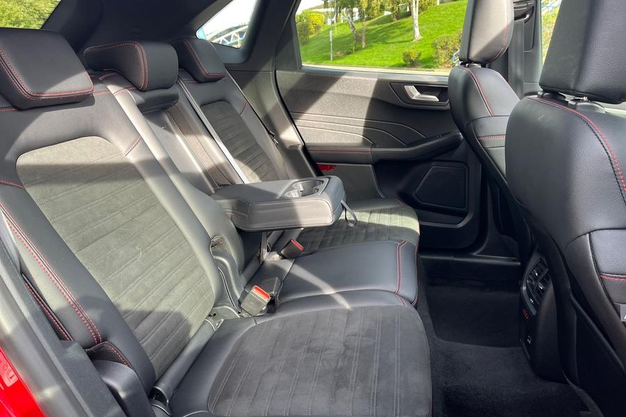Ford Kuga Photo autoimg-fa72c2f45b1f2506250b910393b371421e185668.jpg