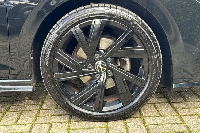 VOLKSWAGEN Golf Photo 22