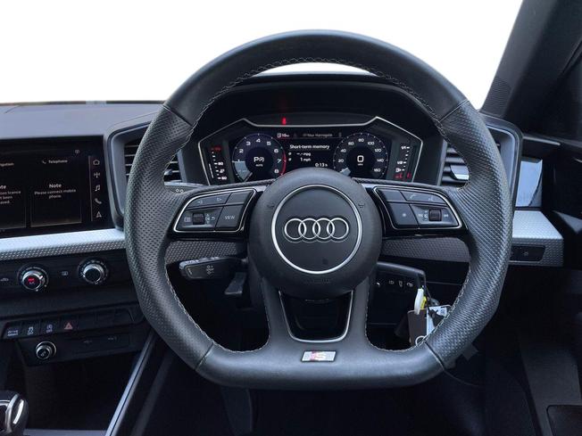 AUDI A1 Photo 11
