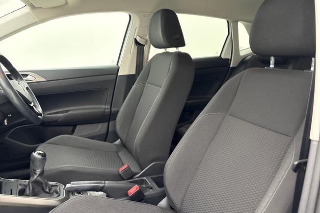VOLKSWAGEN Polo Photo 30