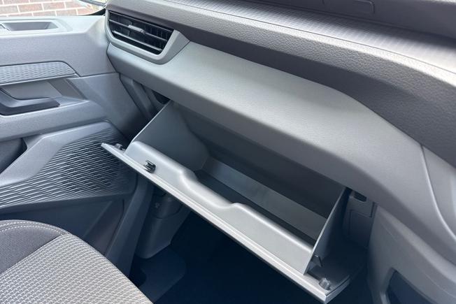 Volkswagen E-Transporter Photo 31