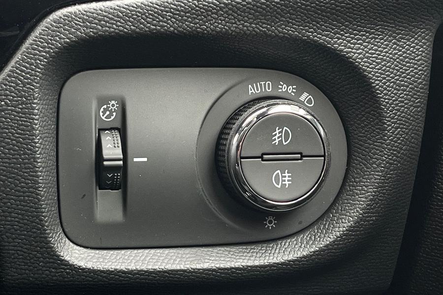 Vauxhall Corsa Photo autoimg-fa820b6d6f42198b5cd18b4589c487824f5df2a6.jpg