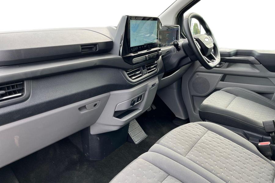 Ford TOURNEO CUSTOM Photo autoimg-fa820f3f5fe96f96be7d798bd2ef5c97188379a3.jpg