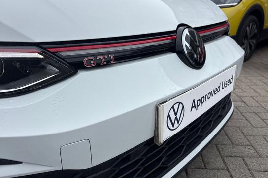 Volkswagen Golf Photo autoimg-fa8626bae3d9490ba511361693abc9b6f7a0ac7d.jpg