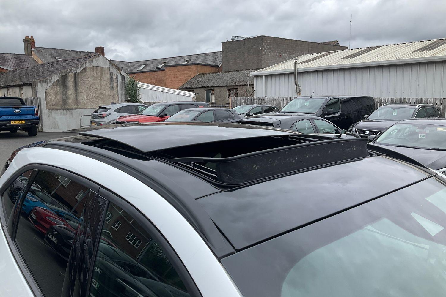 Ford KUGA Photo 35