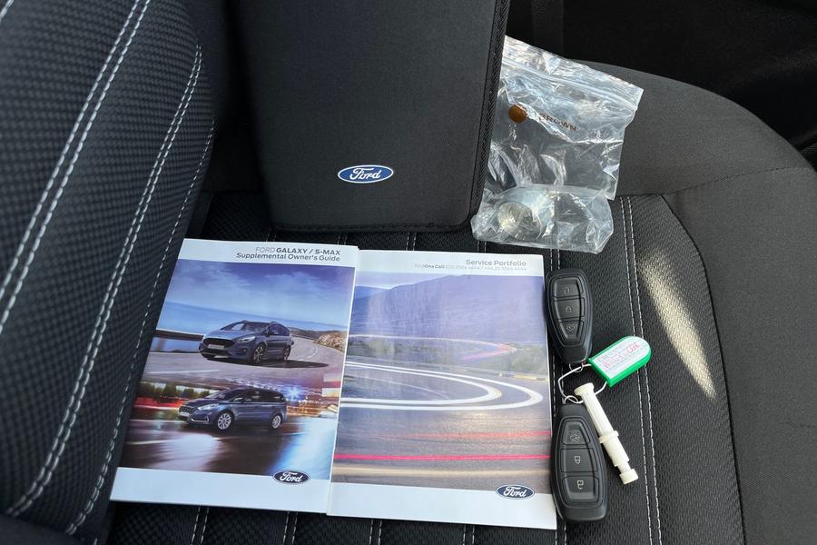 Ford Galaxy Photo autoimg-fa8c85960ad15c1f47973f9477b9474b45baa536.jpg