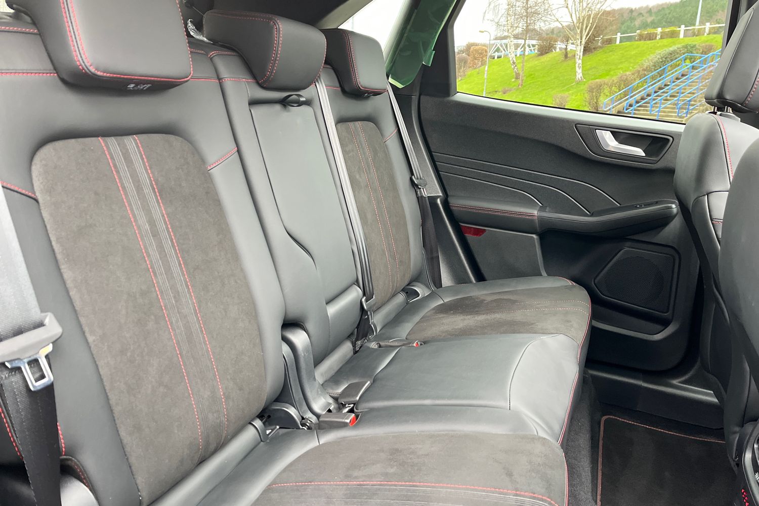 Ford KUGA Photo 36