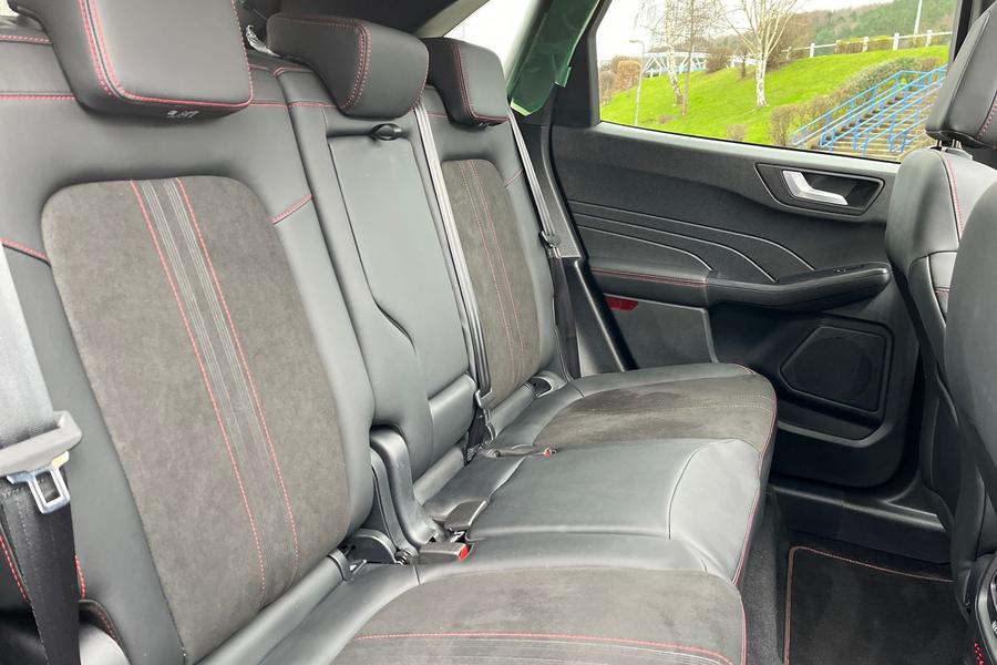 Ford KUGA Photo autoimg-fa90be05f3b8d70dd1392c6d414dfb2e95d716f5.jpg