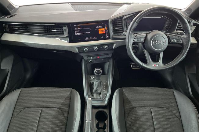 AUDI A1 Photo 10