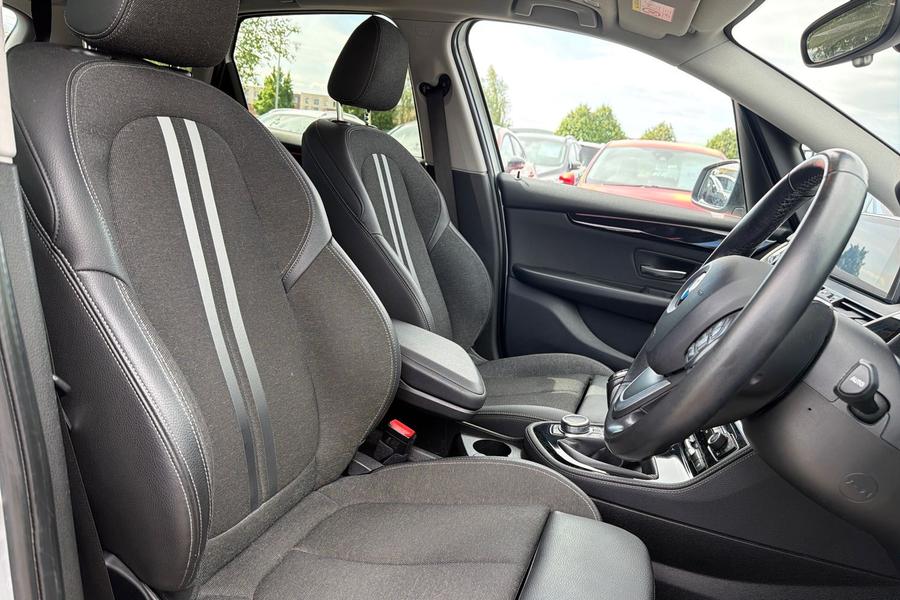 BMW 2 SERIES Photo autoimg-fa973c9f405e00eb319076d22e861b3f5ce59eb1.jpg