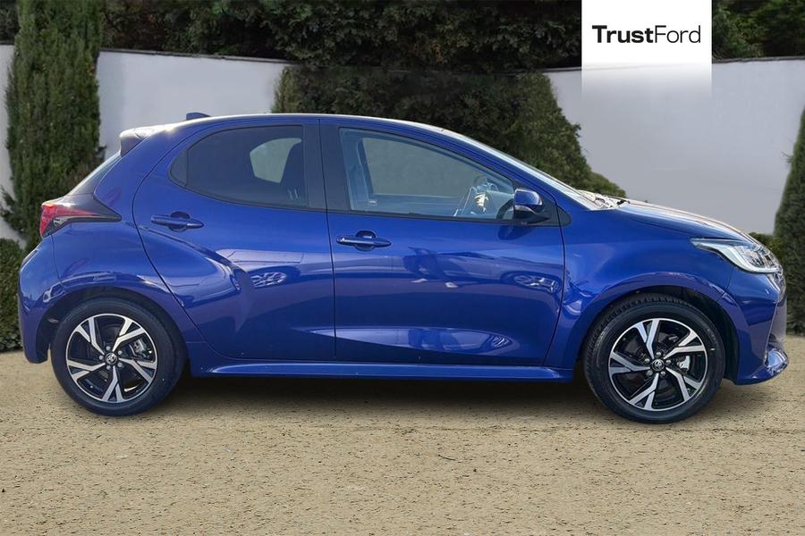 Toyota Yaris Photo autoimg-fa9842db4145a834d6a7ea1cd3402e9568a3725e.jpg