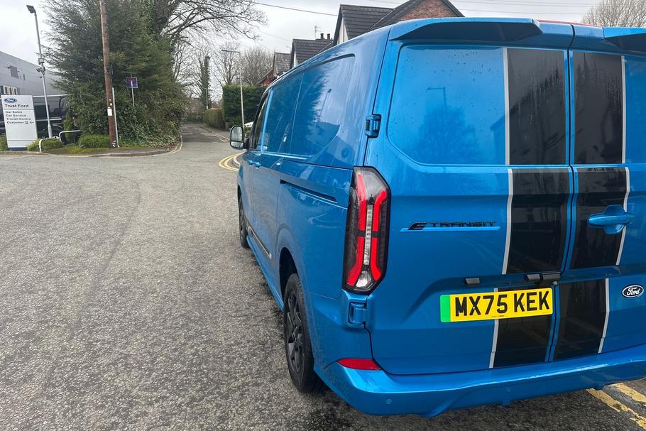 Used Ford E-TRANSIT CUSTOM MX75KEK 38