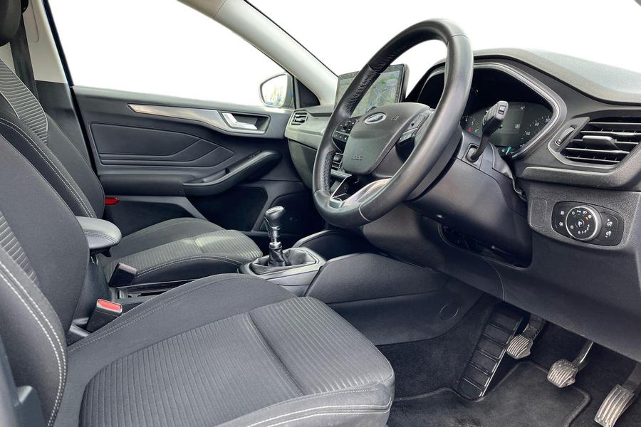Ford FOCUS Photo autoimg-faa04e40e5710d39c9fdbb49ac196d243d28b58e.jpg