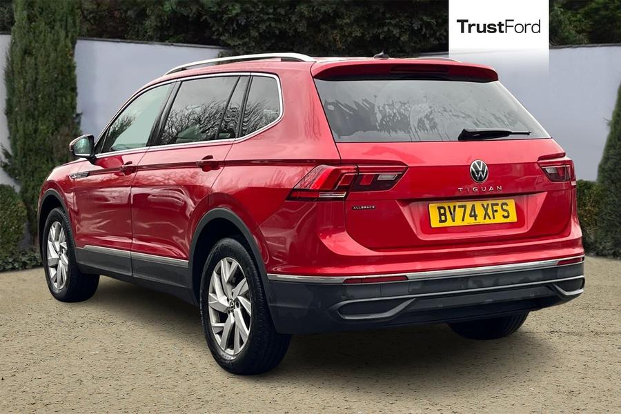 Volkswagen Tiguan Allspace Photo autoimg-faa1fd79e15f37ed41d902139cb9af90c3c7d354.jpg