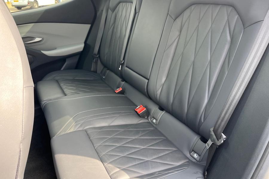 Ford Explorer Photo autoimg-faa4f49865f6ff3557a80e66d939ddcb009bec5d.jpg