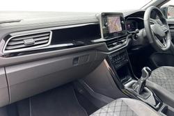 VOLKSWAGEN T-Roc Photo 2