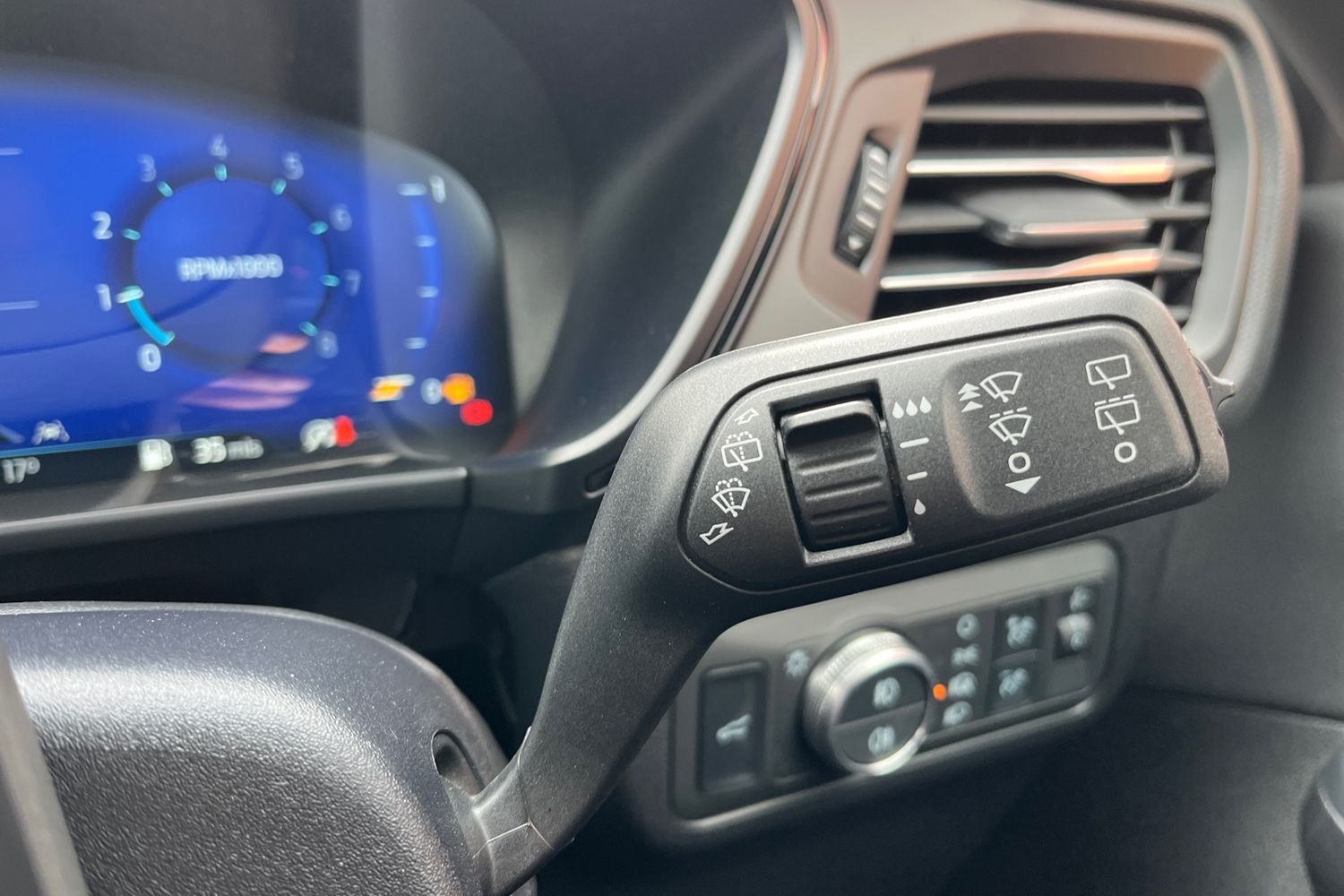 Ford Kuga Photo 14