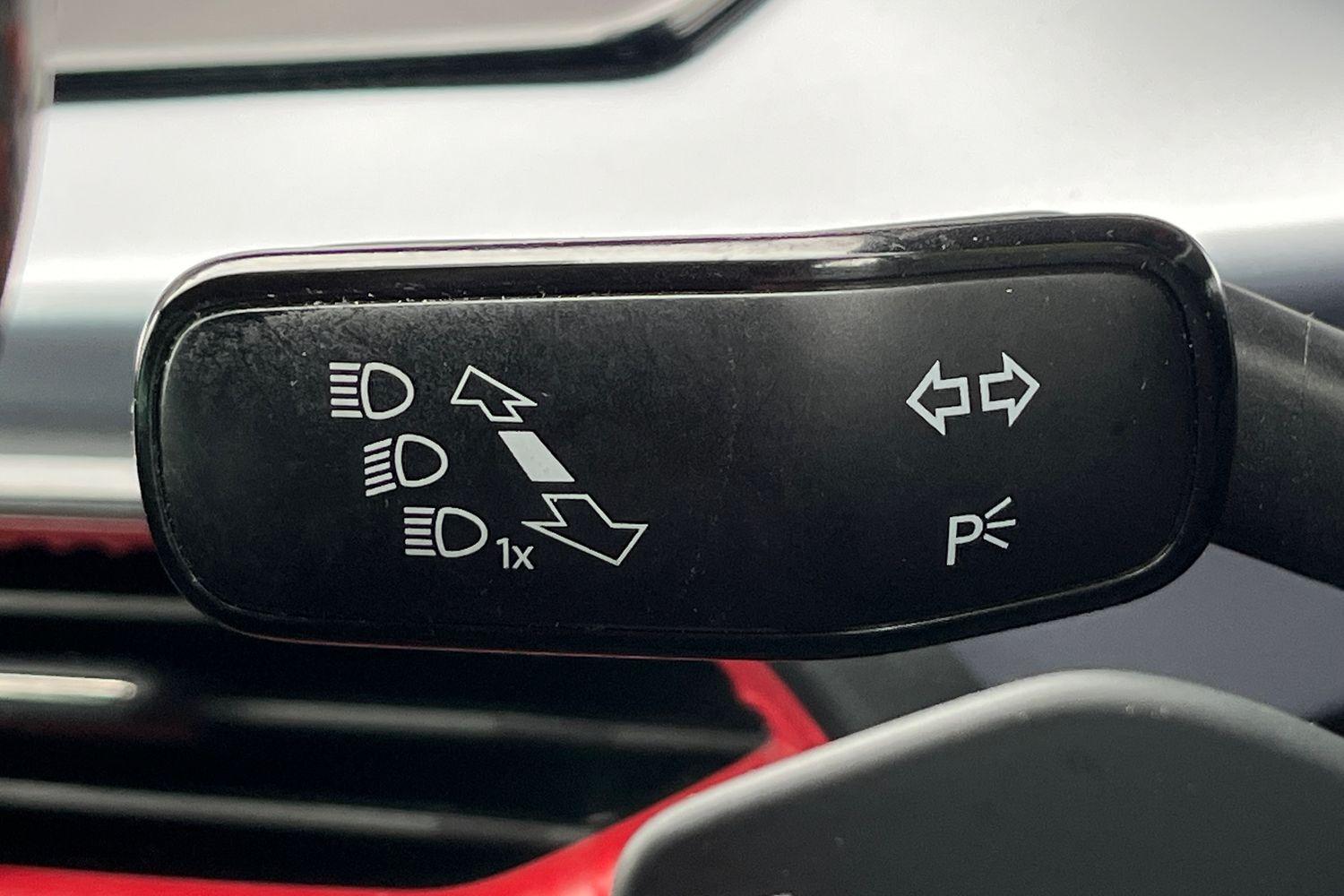 SEAT Ibiza Photo 13