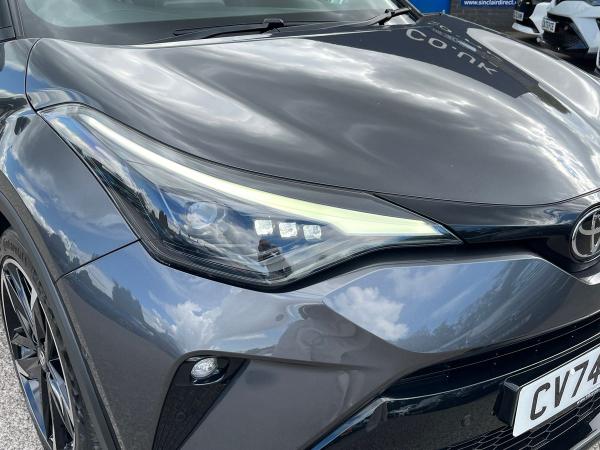 Toyota C-HR Photo autoimg-faa8aaa68784a2d49fd445838de3c5af702d1a2a.jpg
