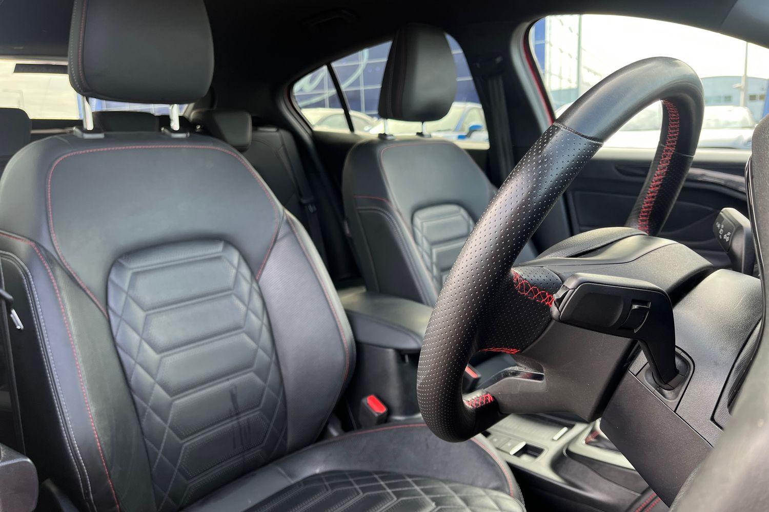 Ford FOCUS Photo 16