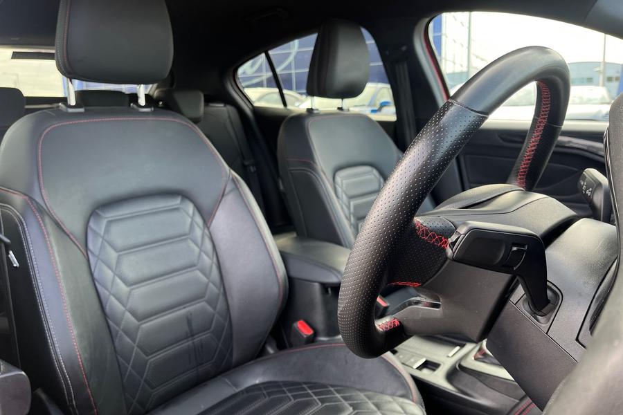 Ford FOCUS Photo autoimg-faa8e72a4330e98bf885a93f24b176552cee5a3b.jpg