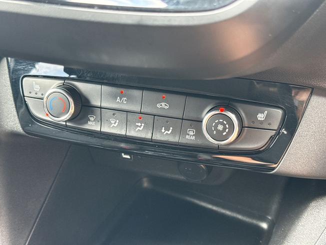 VAUXHALL Corsa Photo 51
