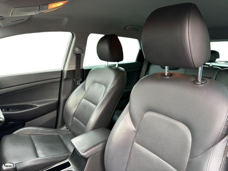 Used Hyundai TUCSON NV19AFZ 16