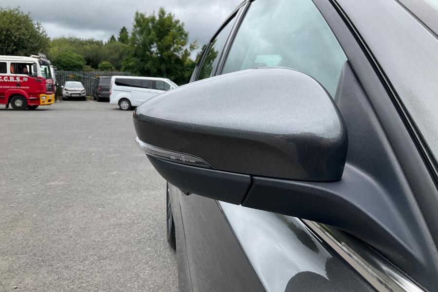 Ford Focus Photo autoimg-fab1adcd86d71dfbf2ae54ccac067ad2a00ded75.jpg
