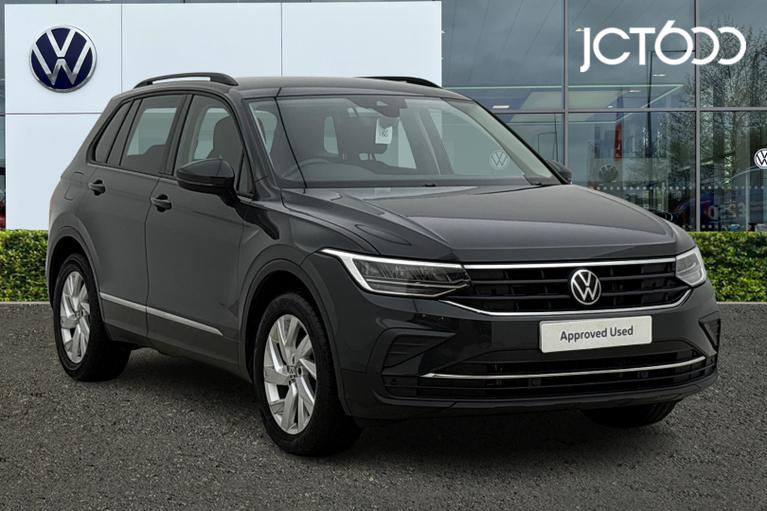 Used 2022 VOLKSWAGEN Tiguan 2.0 TDI Life SUV 5dr Diesel DSG Euro 6 (s/s) (150 ps) Urano Grey at JCT600