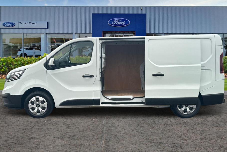 Used Renault TRAFIC NU74EDO 5