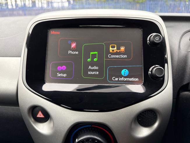 PEUGEOT 108 Photo 32