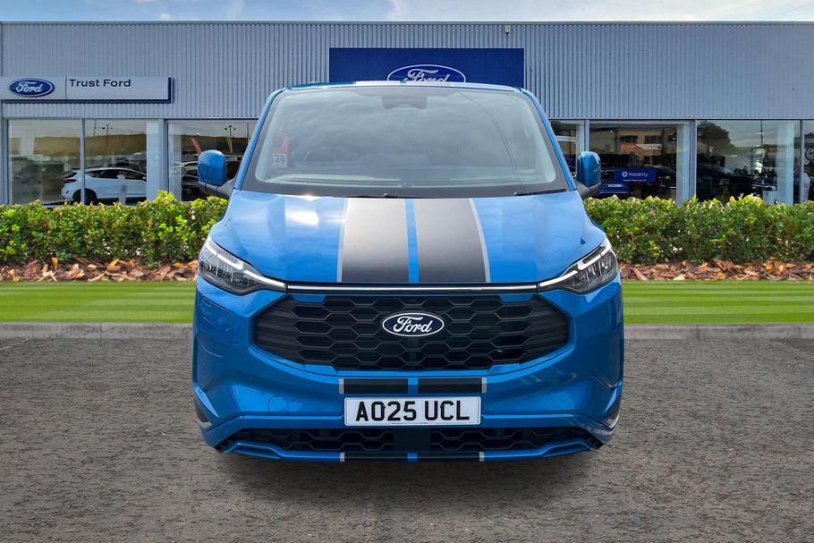Used Ford TRANSIT CUSTOM AO25UCL 12