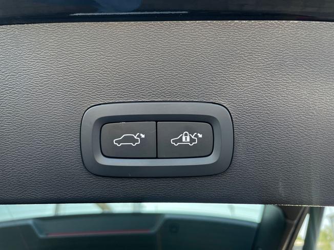 VOLVO Xc40 Photo 27