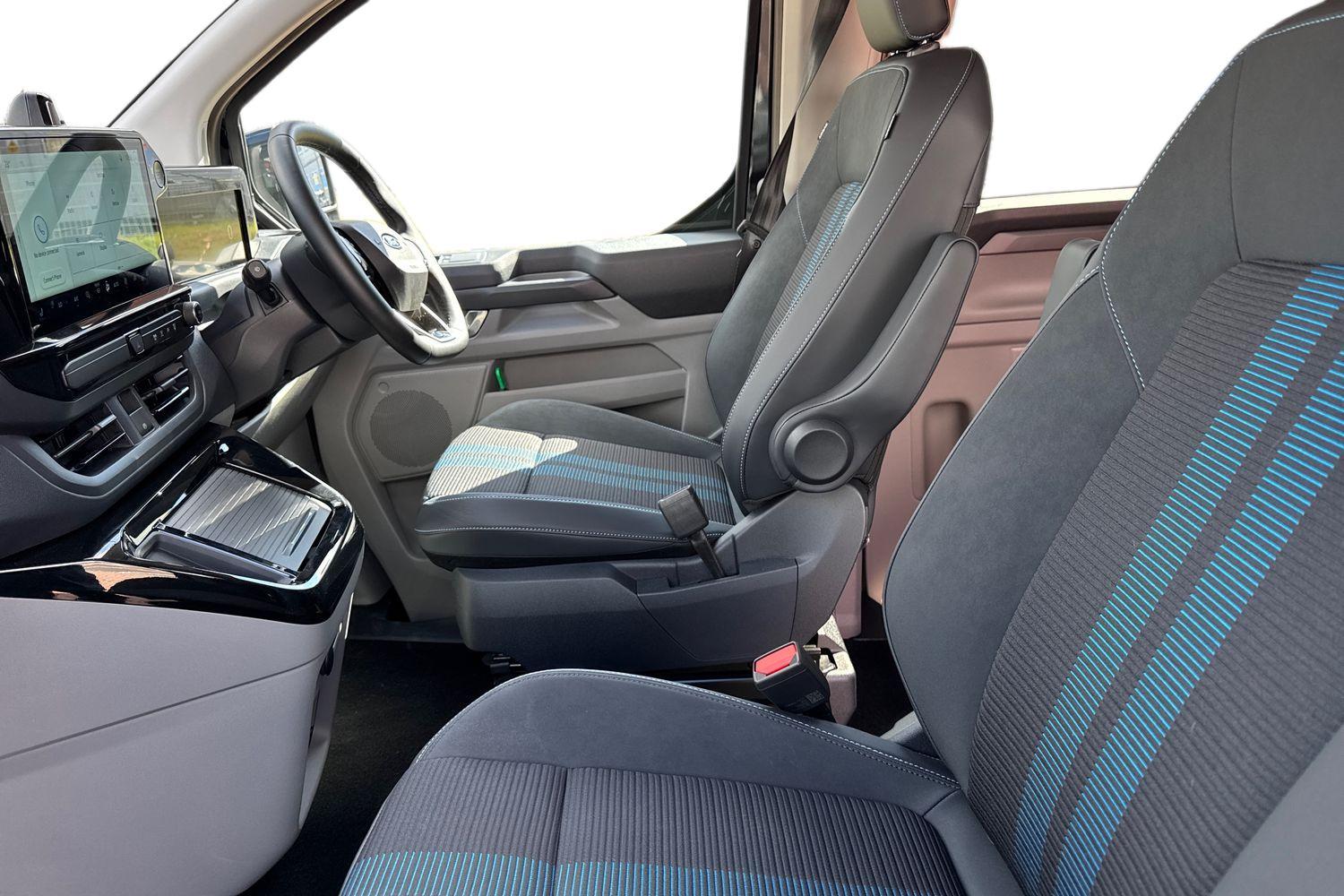 Ford TRANSIT CUSTOM Photo 9