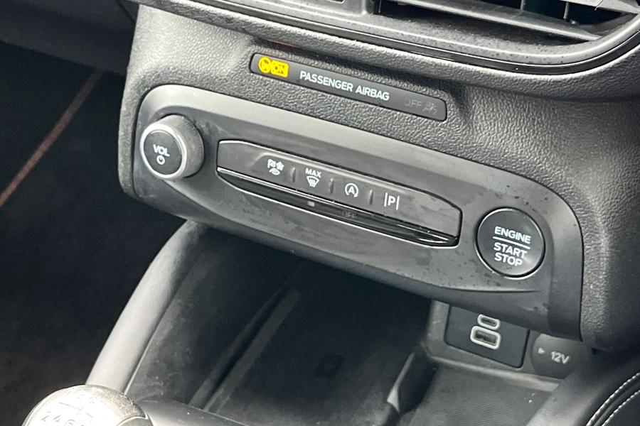 Ford FOCUS Photo autoimg-fac37386c62374603e0fc690320c857bc270b539.jpg