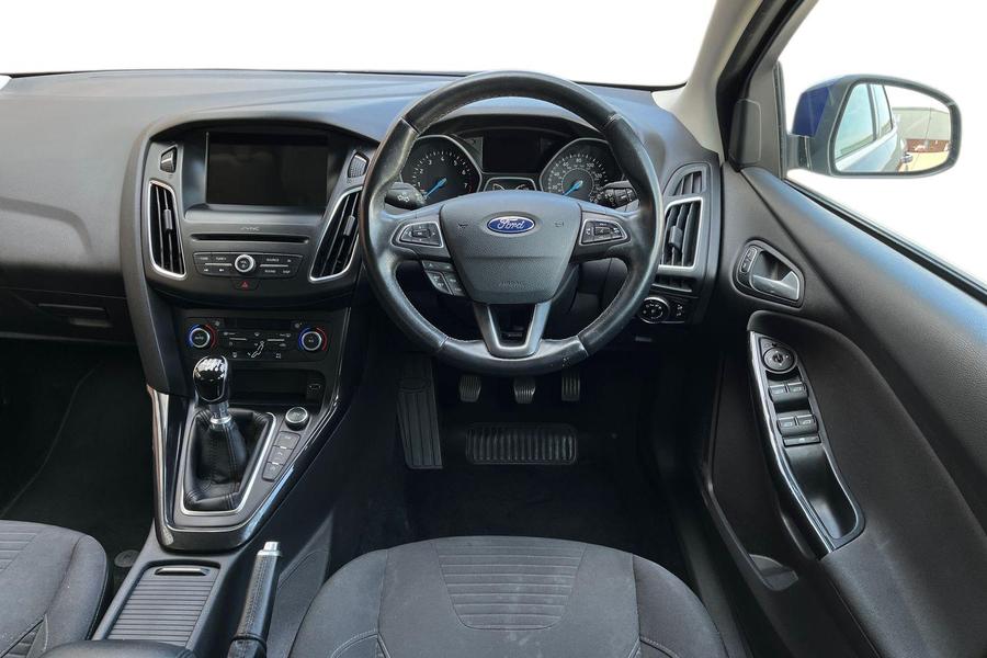 Ford Focus Photo autoimg-fac4fc8aef50ac0edfa23c9466e82cc37526844c.jpg