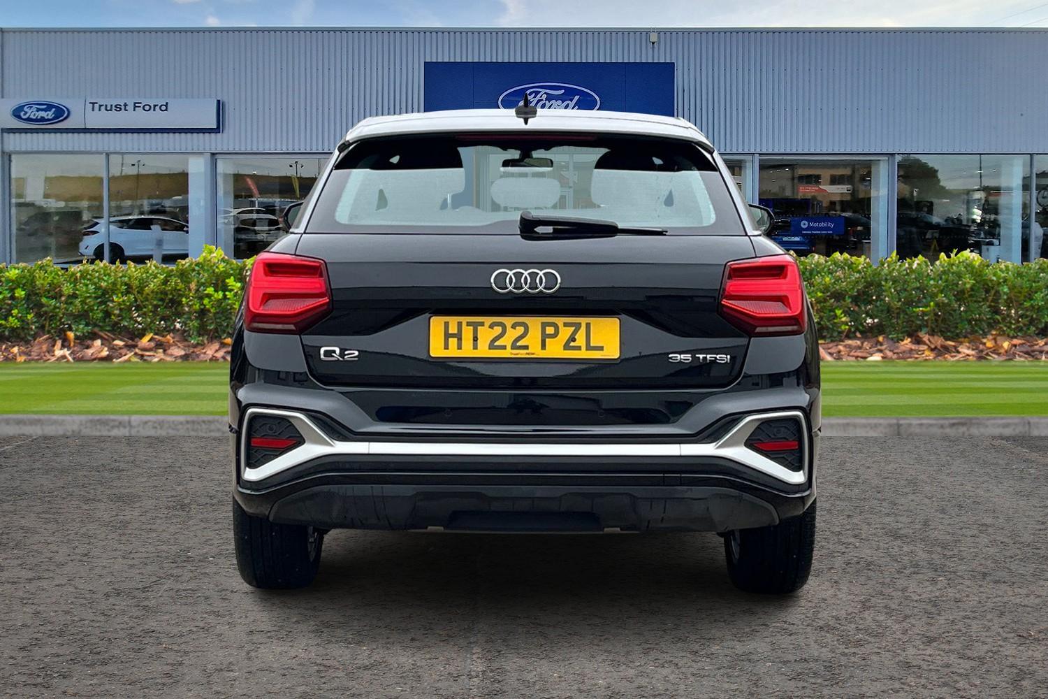 Audi Q2 Photo 6