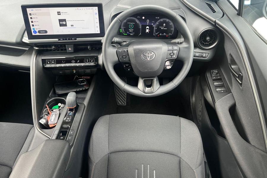 Toyota C-HR Photo autoimg-fac7deac5bdf69ffed354bb0c803e9024558595a.jpg