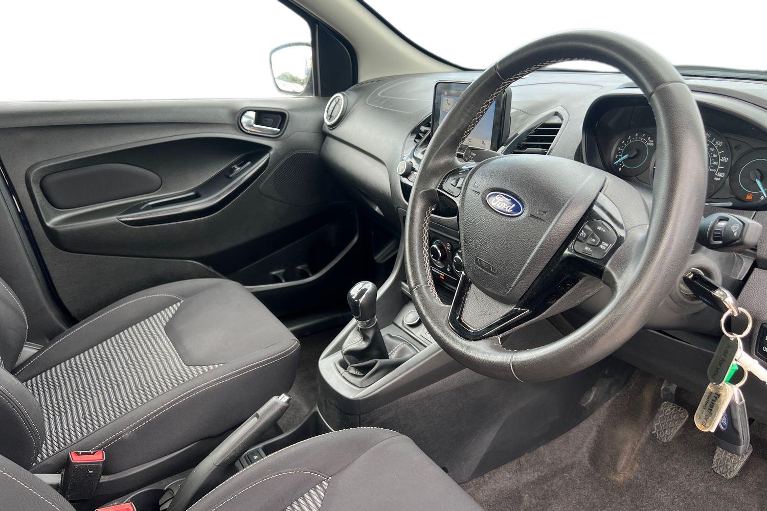 Ford KA+ Photo 8