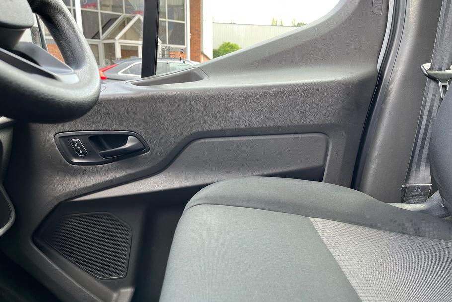Used FORD TRANSIT MM72YCZ 29