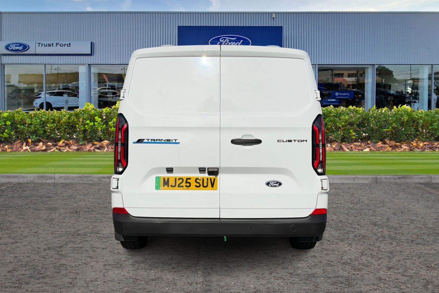 Ford E-TRANSIT CUSTOM Photo 12