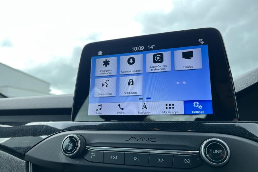 Ford FOCUS Photo autoimg-facc5fbeabec0d65114eff287c7547655cf03e46.jpg