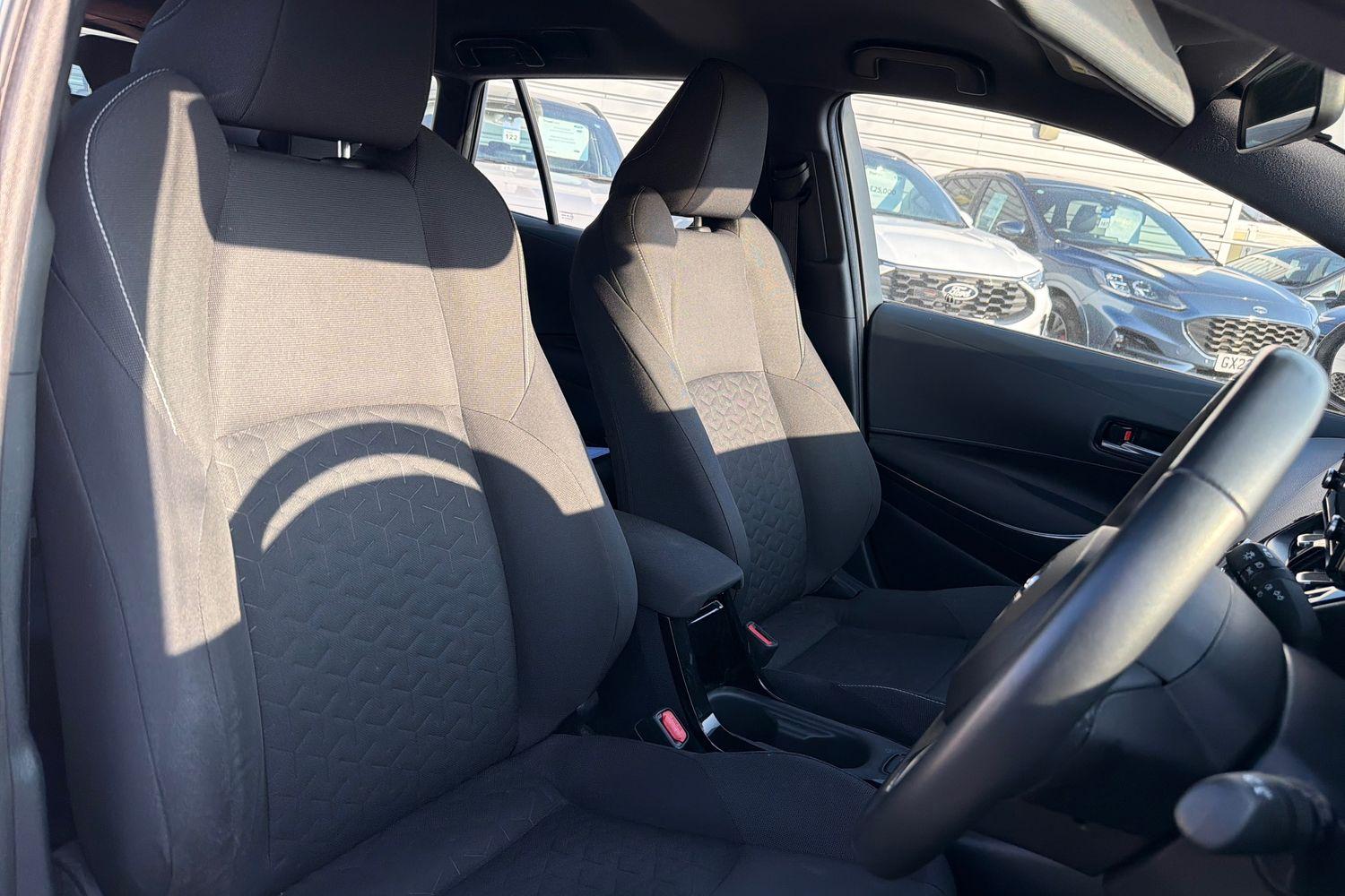 Toyota COROLLA Photo 16