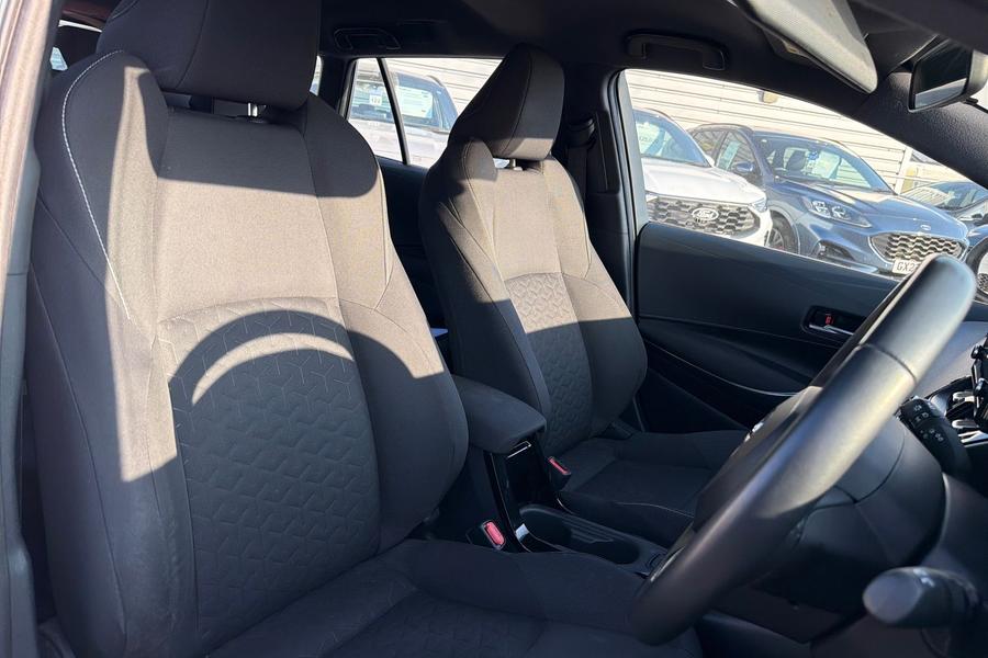 Toyota COROLLA Photo autoimg-facc7b77211eeb0770e17daea385a944d45c2c9a.jpg