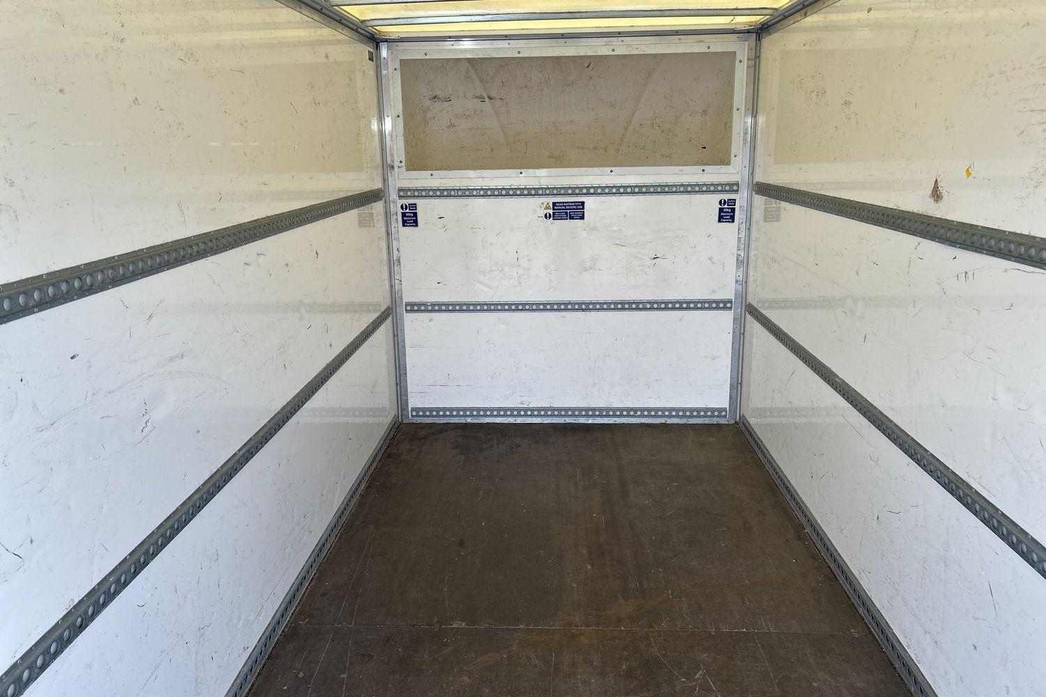 Ford TRANSIT LUTON Photo 4