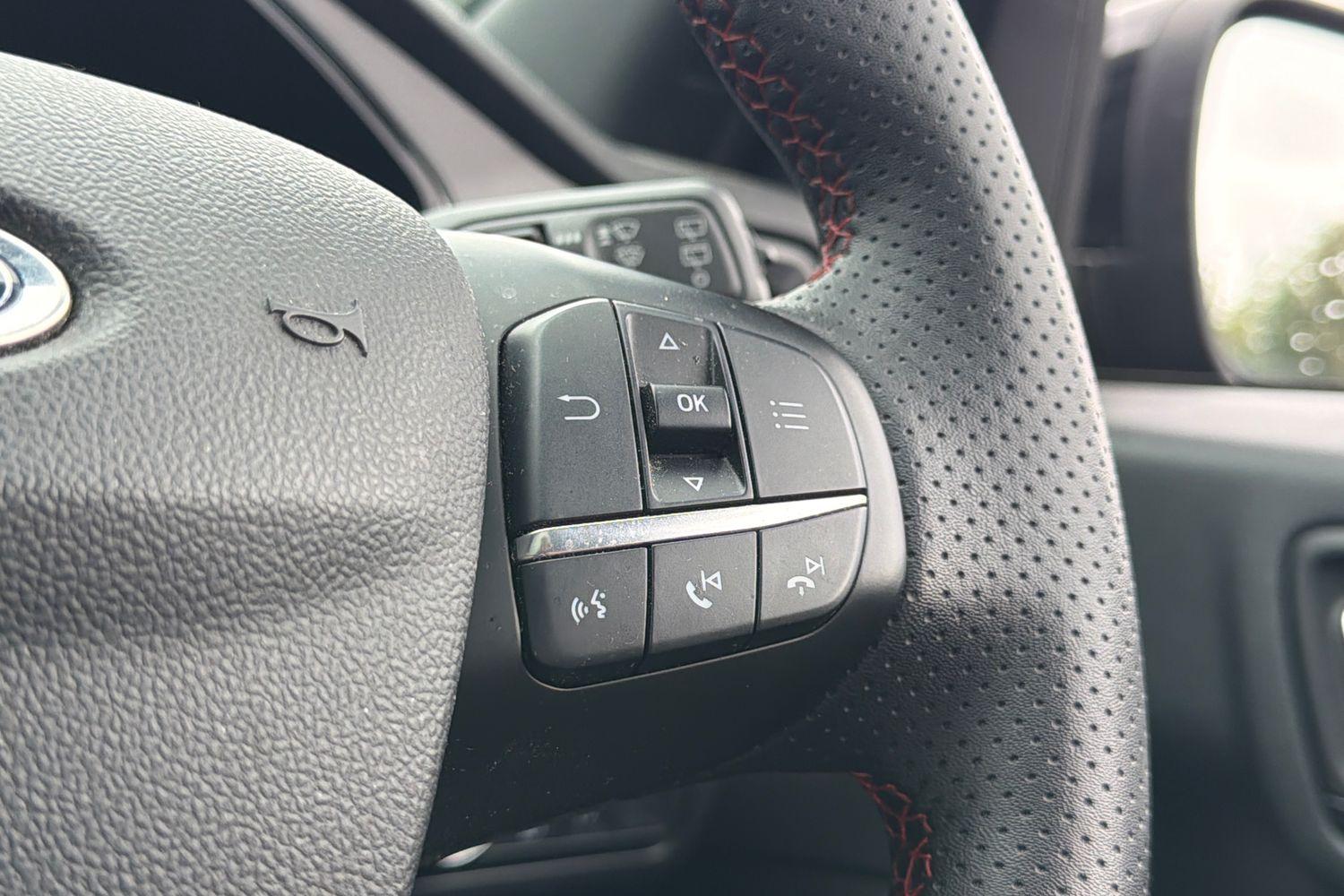 Ford KUGA Photo 39