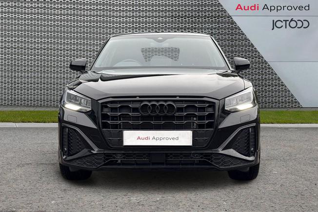 AUDI Q2 Photo 8
