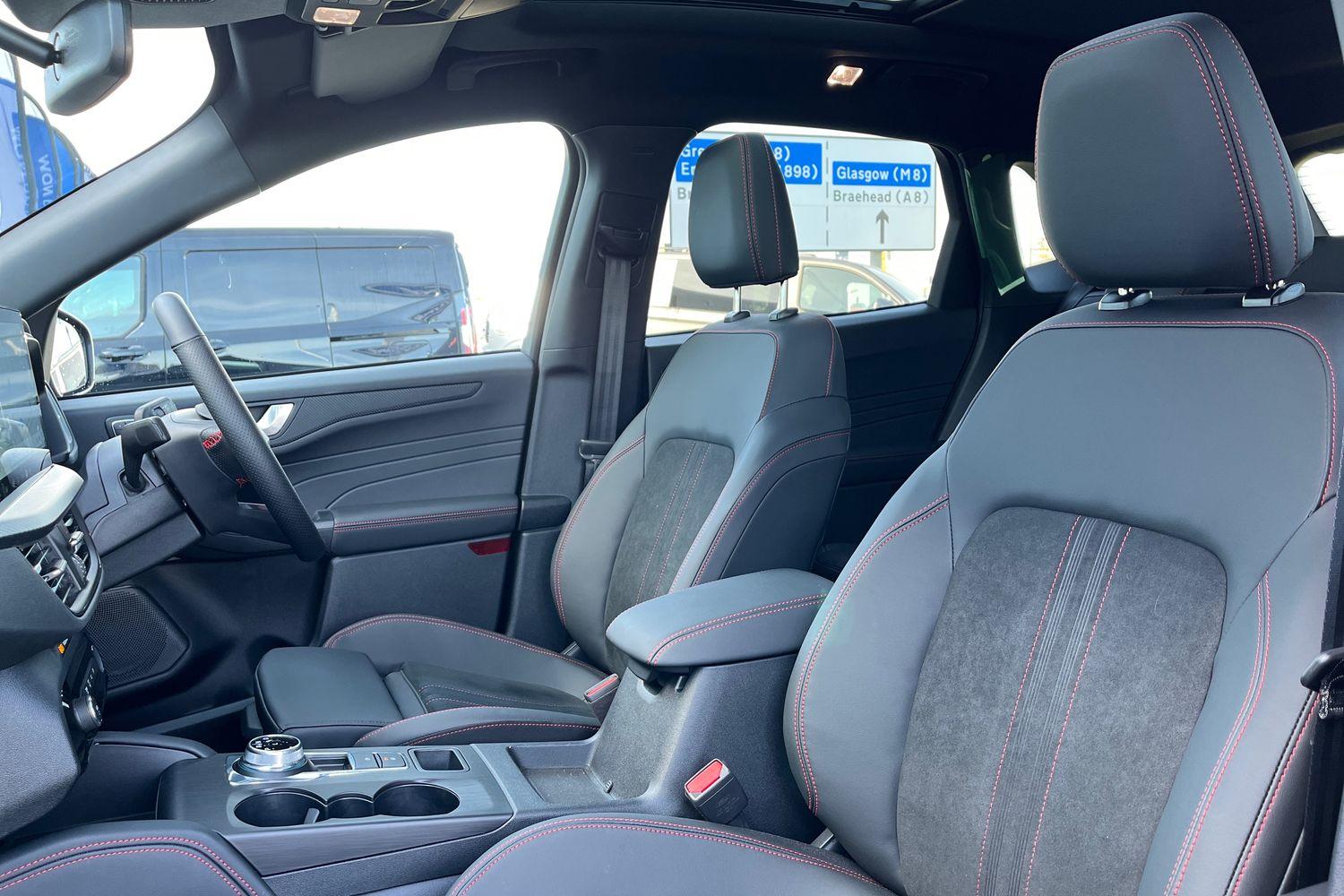 Ford KUGA Photo 18