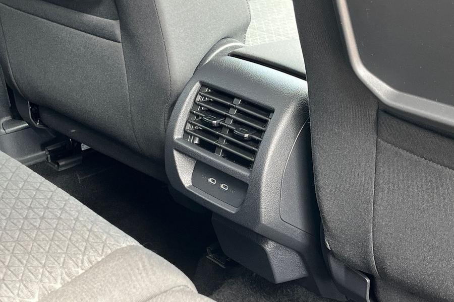 Ford TOURNEO CONNECT Photo autoimg-fadb3ec43ba9d804fdf82e68b5e812f9dd7c1683.jpg