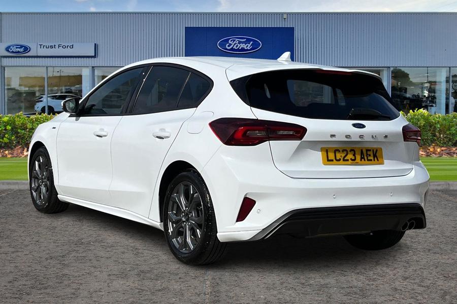 Ford Focus Photo autoimg-faddd57ea88cd603c32afb7a24c20d2dbc72d6c6.jpg